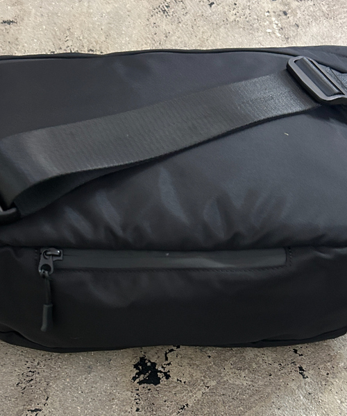 NOIR(ノワール)の「【NoiR/ノアール】ComCompass messenger N25002/メッセンジャーバッグ(メッセンジャーバッグ・メンズ・ブラック/ブラック系その他・フリー)」の12枚目の写真