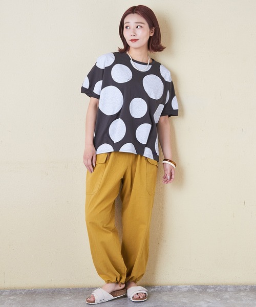 CUBE SUGAR(キューブシュガー)の「ドットプリント汗染み防止加工ドルマンTシャツ(Tシャツ/カットソー・レディース・ホワイト/マルチ/スミクロ/グレイッシュベージュ・M)」の10枚目の写真