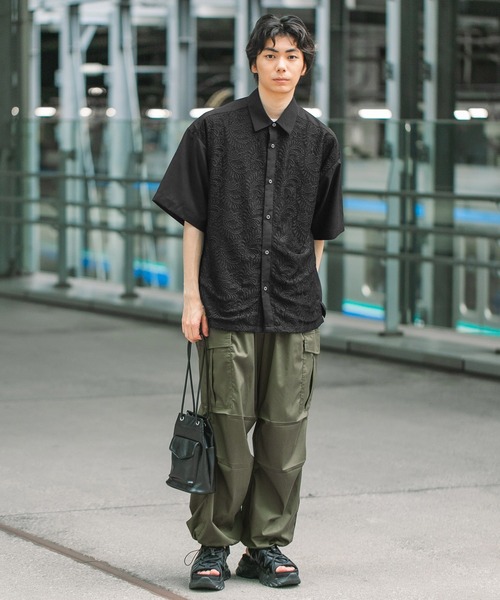 LAKOLE(ラコレ)の「レースフロント切替シャツ / 571295(シャツ/ブラウス・メンズ・ブラック/ホワイト・LARGE/MEDIUM)」の20枚目の写真
