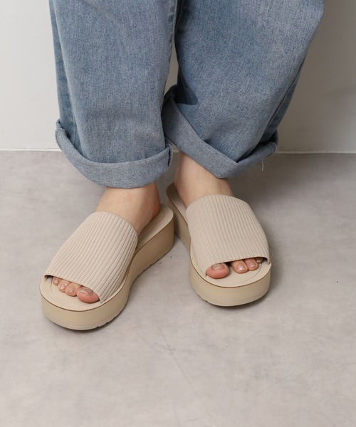 AAA+Feminine(サンエープラスフェミニン)の「AAA+FEMININE 厚底 コンフォート ニットサンダル(サンダル・レディース・ベージュ/ブラック・S/L/LL/M)」の14枚目の写真
