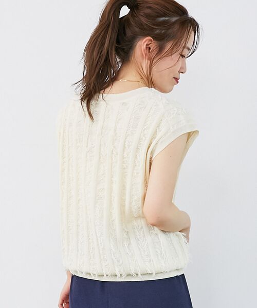 le.coeur blanc（ルクールブラン）の「《手洗い可能》フリンジVネックフレンチニット（ニット/セーター・レディース・ブラック/オフホワイト・38）」の7枚目の写真