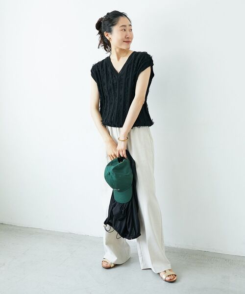 le.coeur blanc（ルクールブラン）の「《手洗い可能》フリンジVネックフレンチニット（ニット/セーター・レディース・ブラック/オフホワイト・38）」の22枚目の写真