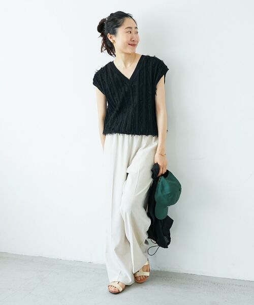 le.coeur blanc（ルクールブラン）の「《手洗い可能》フリンジVネックフレンチニット（ニット/セーター・レディース・ブラック/オフホワイト・38）」の21枚目の写真