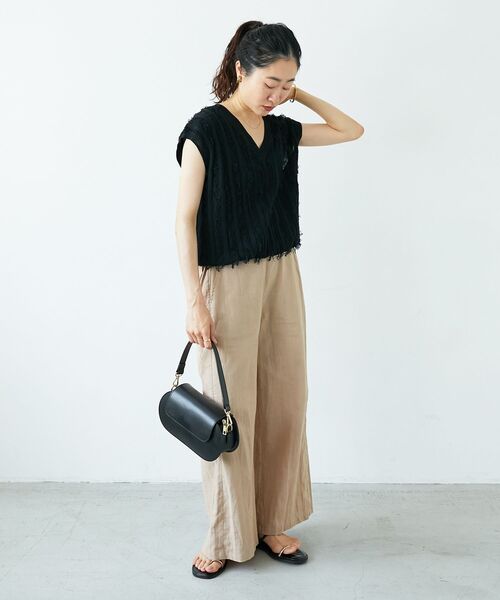 le.coeur blanc（ルクールブラン）の「《手洗い可能》フリンジVネックフレンチニット（ニット/セーター・レディース・ブラック/オフホワイト・38）」の16枚目の写真