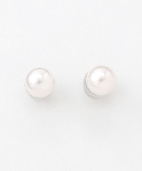 TOCCA(トッカ)の「PRECIOUS PEARL PIERCED EARRINGS プラチナ アコヤパール ピアス(ピアス(両耳用)・レディース・シルバー系・F)」の4枚目の写真