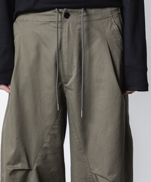 VEIN （ヴェイン）の「コットンモールスキン 3Dフィールド トラウザーズ / COTTON MOLESKIN 3D FILED TROUSERS（カーゴパンツ・メンズ・ブラック/カーキ・1/3/2）」の9枚目の写真