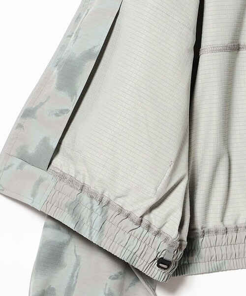 BEAMS(ビームス)の「ショート ウェーディング ブルゾン(ブルゾン・メンズ・グレー/クリーム・S/M/L/XL)」の5枚目の写真