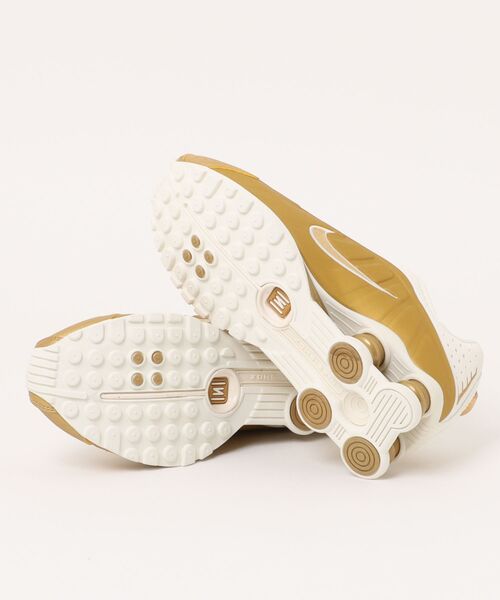 NIKE WMNS SHOX R4 AR3565-010（スニーカー）｜NIKE（ナイキ）の