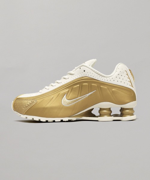 [Nike] ナイキ SHOX R4 W AR3565-010 女性人気 ★追跡あり NIKE WMNS SHOX R4 AR3565-010（スニーカー）｜NIKE（ナイキ）の
