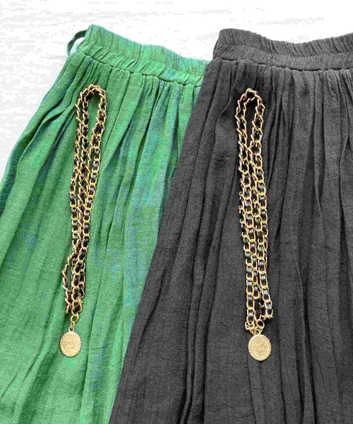 Q（キュー）の「カラーギャザースカート（スカート・レディース・グリーン/ブラック・MEDIUM）」の17枚目の写真