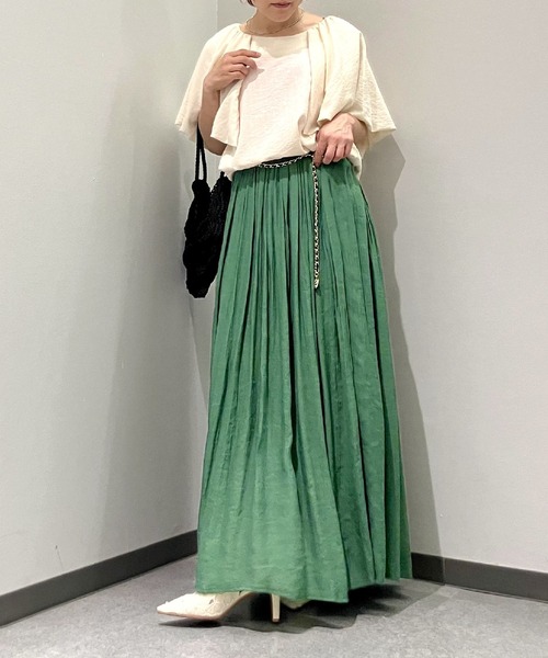 Q（キュー）の「カラーギャザースカート（スカート・レディース・グリーン/ブラック・MEDIUM）」の4枚目の写真