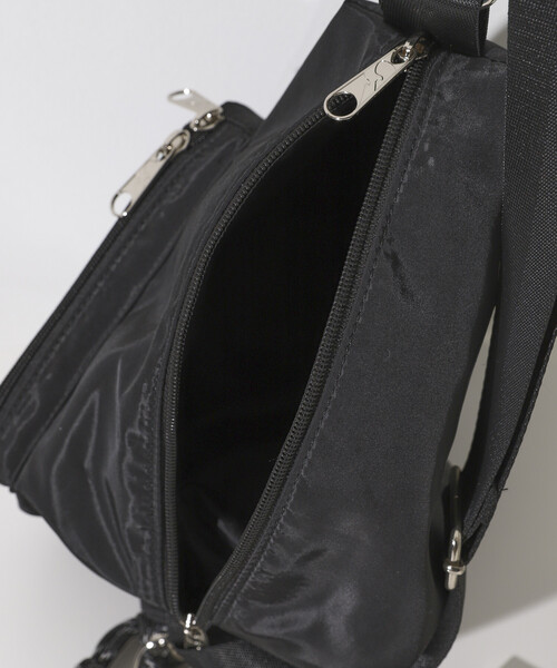 OUTDOOR PRODUCTS(アウトドアプロダクツ)の「OUTDOOR PRODUCTS × Firsthand/アウトドアプロダクツ 別注 ギャザーポケット ショルダーバッグ(ショルダーバッグ・レディース・ベージュ/ブラック・ONE SIZE)」の13枚目の写真