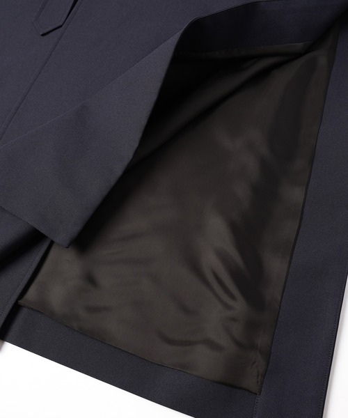 CULLNI（クルニ）の「Chambray Gabardine Tie Locken Long Vest（チェスターコート・メンズ・カーキ/ブラック/ネイビー・1/0/2）」の18枚目の写真