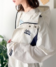 Java（ジャバ）の「《JaVaジャバコラボ》軽やかに魅せる、スポーティモード。サイド配色切替ナイロン100％パーカー（ナイロンジャケット）」