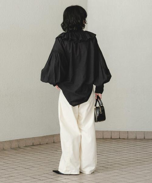 URBAN RESEARCH（アーバンリサーチ）の「コーデュロイカーブパンツ（その他パンツ・レディース・チャコールグレー/アイボリー/グリーン系その他・36/38/40）」の11枚目の写真