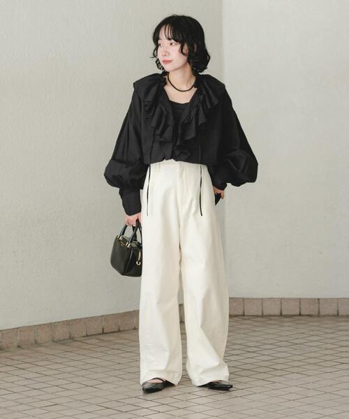 URBAN RESEARCH（アーバンリサーチ）の「コーデュロイカーブパンツ（その他パンツ・レディース・チャコールグレー/アイボリー/グリーン系その他・36/38/40）」の12枚目の写真