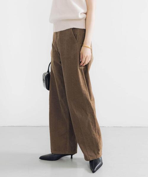 URBAN RESEARCH（アーバンリサーチ）の「コーデュロイカーブパンツ（その他パンツ・レディース・チャコールグレー/アイボリー/グリーン系その他・36/38/40）」の17枚目の写真