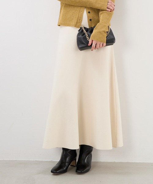 MICA&DEAL（マイカ＆ディール）の「ハーフミラノフレアニットスカート〈セットアップ対応〉（スカート・レディース・ブラウン/グレー/アイボリー・FREE）」の2枚目の写真