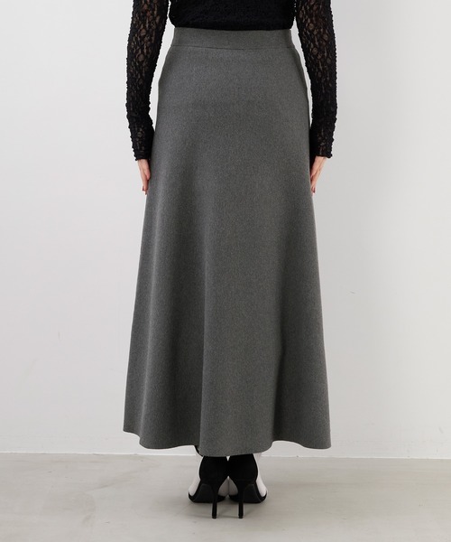 MICA&DEAL（マイカ＆ディール）の「ハーフミラノフレアニットスカート〈セットアップ対応〉（スカート・レディース・ブラウン/グレー/アイボリー・FREE）」の16枚目の写真