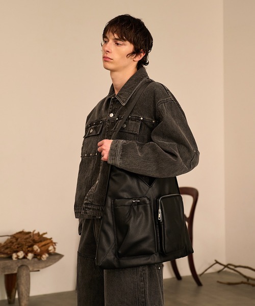 Forte(フォルテ)(フォルテ)の「2way Leather Shoulder Bag/レザーショルダーバッグ/ギフトにもおすすめ(ショルダーバッグ・メンズ・ブラック・FREE)」の2枚目の写真