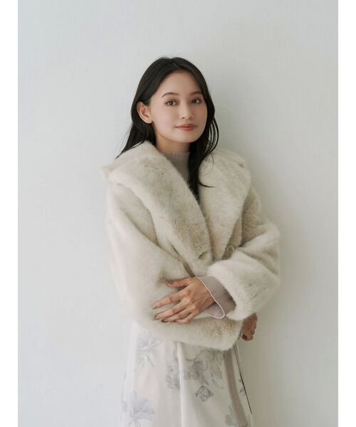 テーラードカラーフェイクファーショートコート（その他アウター