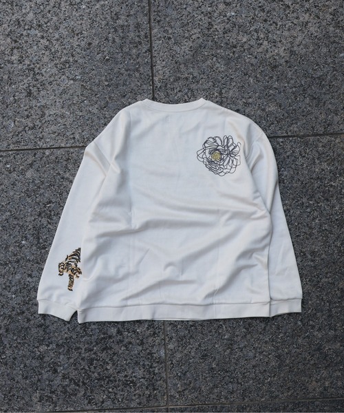 ATELANE（アテレーン）の「ATELANE / スウェードポンチ/アソート/刺繍デザイン/ロンTEE（Tシャツ/カットソー・メンズ・アイボリー/ブラック/ブラック系その他/ホワイト系その他・MEDIUM/LARGE）」の6枚目の写真
