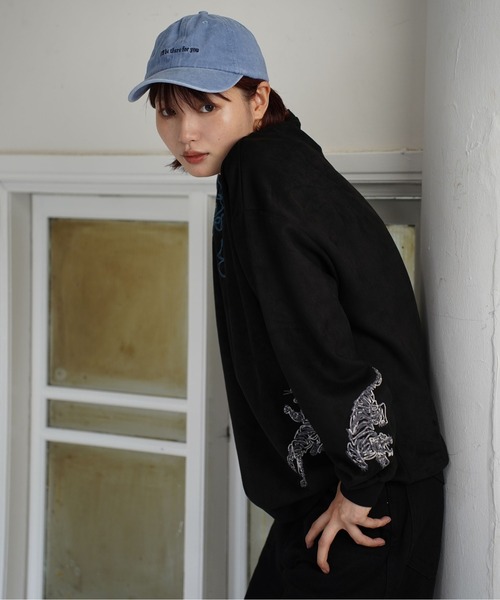 ATELANE（アテレーン）の「ATELANE / スウェードポンチ/アソート/刺繍デザイン/ロンTEE（Tシャツ/カットソー・メンズ・アイボリー/ブラック/ブラック系その他/ホワイト系その他・MEDIUM/LARGE）」の16枚目の写真
