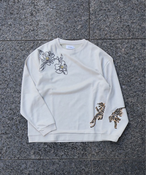 ATELANE（アテレーン）の「ATELANE / スウェードポンチ/アソート/刺繍デザイン/ロンTEE（Tシャツ/カットソー・メンズ・アイボリー/ブラック/ブラック系その他/ホワイト系その他・MEDIUM/LARGE）」の18枚目の写真