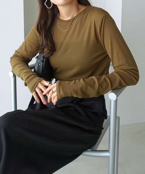 andme(アンドミー)の「【選べるネックデザイン】長袖シアートップス(Tシャツ/カットソー・レディース・オリーブ系/アイボリー/ブラック/グレー系1/アイボリー系1/ブラック系1/チャコールグレー/オリーブ系1・FREE)」の7枚目の写真