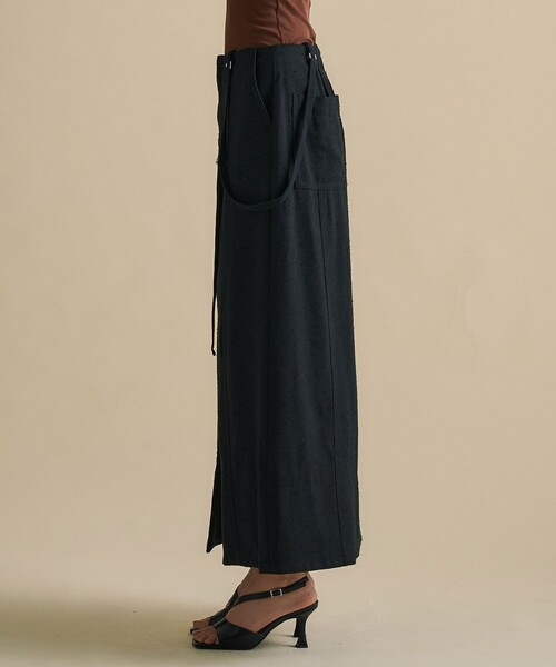 UNITED TOKYO(ユナイテッドトウキョウ)の「Vintage Nep Suspender Skirt|セットアップ/細見え/春服(スカート・レディース・ブラック/オフホワイト・1/2)」の19枚目の写真