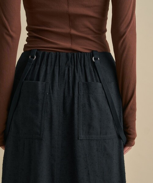 UNITED TOKYO(ユナイテッドトウキョウ)の「Vintage Nep Suspender Skirt|セットアップ/細見え/春服(スカート・レディース・ブラック/オフホワイト・1/2)」の22枚目の写真