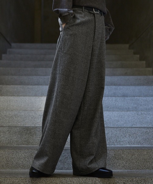 CLEL（クレイル）の「【CLEL】Wool Blend Herringbone Tweed 3D Pants