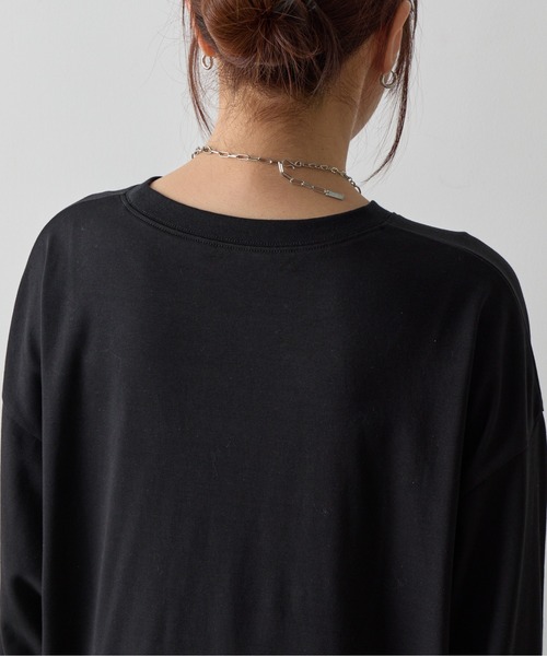 COLONY 2139(コロニートゥーワンスリーナイン)の「箔プリント袖リブ長袖Tシャツ(Tシャツ/カットソー・レディース・ホワイト/ブラウン/ブラック・FREE)」の15枚目の写真