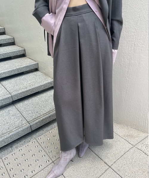 UND CENTER FLARE SKIRT（スカート）｜Ameri（アメリ）のファッション