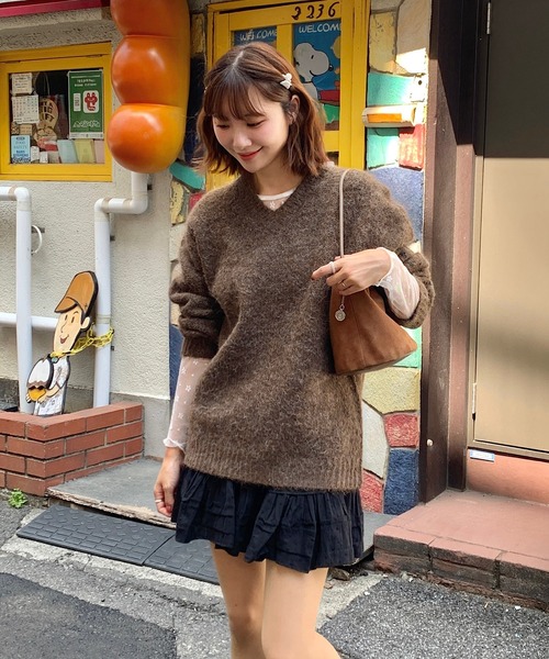Teem Store(チームストア)の「メランジVネックニット(ニット/セーター・レディース・ブラウン/アイボリー/グレー・F)」の9枚目の写真
