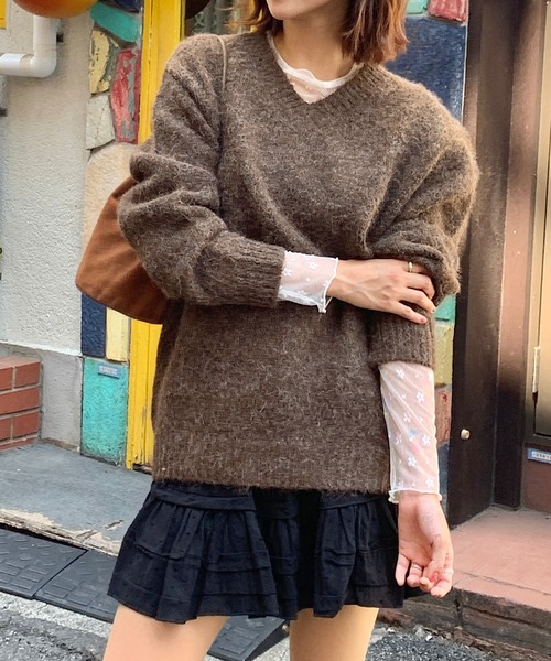Teem Store(チームストア)の「メランジVネックニット(ニット/セーター・レディース・ブラウン/アイボリー/グレー・F)」の12枚目の写真