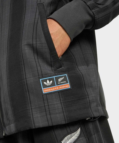 アディダス オリジナルス＆オールブラックス チェック柄ウーブン