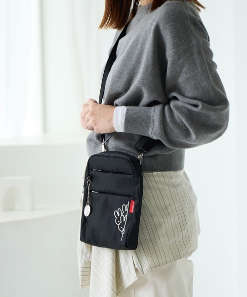 zucchero(ズッケロ)の「miffy ミッフィー ショルダーバッグ レディース 小さめバッグ 軽量 ナイロン かくれんぼミッフィー 62092(ショルダーバッグ・レディース・カーキ/ブラック/ベージュ/ピンク/ブラウン・FREE)」の11枚目の写真