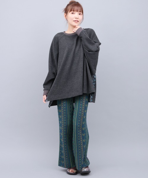 チチカカ(チチカカ)の「起毛サカリバドルマンプルオーバー(Tシャツ/カットソー・レディース・ネイビー/ベージュ/チャコールグレー・FREE)」の4枚目の写真