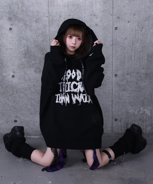 Amilige(アミリージュ)の「BLOOD IS THICKER THAN WATERパーカーニット(ニット/セーター・レディース・ブルー/ブラック・FREE)」の17枚目の写真