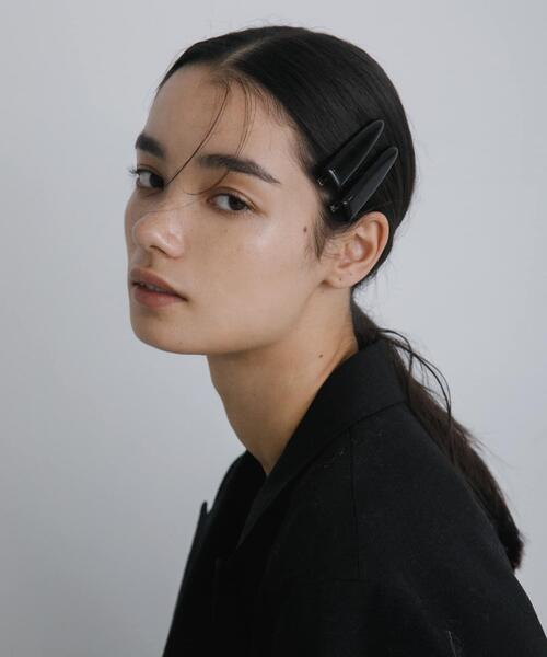 URBAN RESEARCH(アーバンリサーチ)の「decor『デコール』 2P Wide hair clip(バレッタ/ヘアクリップ・レディース・アイボリー/ブラック・-)」の3枚目の写真