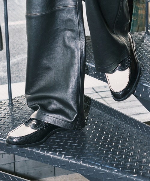 別注 EMBOSSED LOAFERS BLACK WHITE CROCODILE COMBI（ローファー