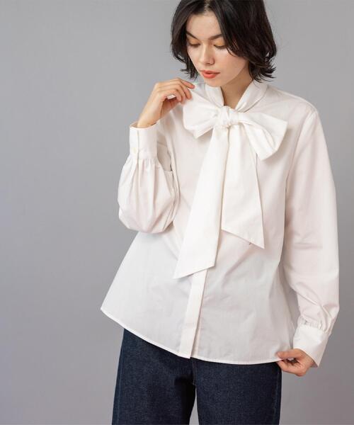 OPAQUE.CLIP（オペークドットクリップ）の「≪通勤・セレモニー対応≫ボウタイシャツブラウス【洗濯機OK】（シャツ/ブラウス・レディース・ライトブルー/ホワイト・38/40/36/42）」の2枚目の写真
