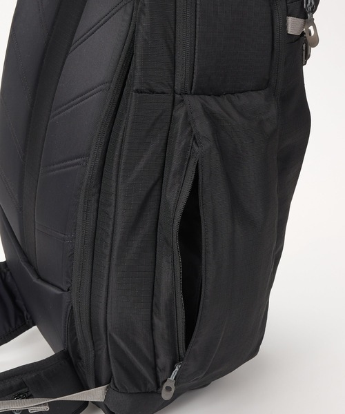 DAKINE(ダカイン)の「DAKINE MISSION PRO BACKPACK 32L バックパック/リュック 【25-26SNOWモデル】/ダカインスキースノーボードギア(バックパック・リュックサック)(バックパック/リュック・メンズ・ブラック・FREE)」の13枚目の写真