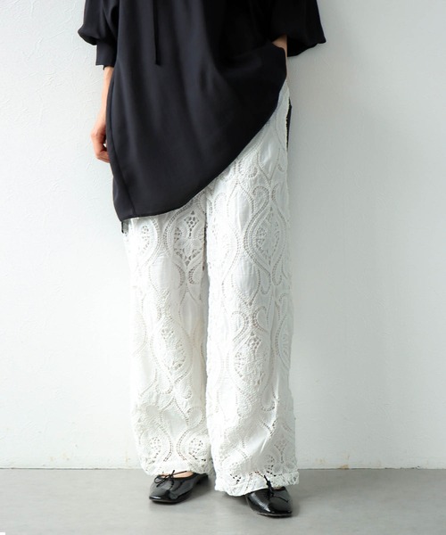 Jines(ジネス)の「レース刺繍ワイドパンツ(その他パンツ・レディース・ブラック/ホワイト・38)」の1枚目の写真