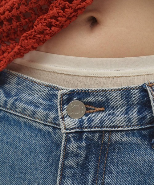 TODAYFUL(トゥデイフル)の「TODAYFUL Cary’s Denim/12611404(デニムパンツ・レディース・サックスブルー・25/24/23)」の3枚目の写真