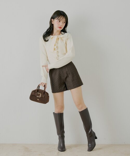 Chico（チコ）の「【SALON by Chico/4色展開】フロントリボンパールフリルトップス（ニット/セーター・レディース・グレー/アイボリー/ブラック/ホワイト系その他2・FREE）」の10枚目の写真