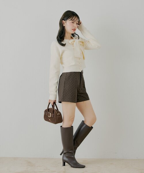 Chico（チコ）の「【SALON by Chico/4色展開】フロントリボンパールフリルトップス（ニット/セーター・レディース・グレー/アイボリー/ブラック/ホワイト系その他2・FREE）」の11枚目の写真