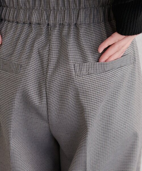 natural couture（ナチュラルクチュール）の「フロントターンバックタックパンツ（スラックス・レディース・チャコールグレー/その他1/その他2・SMALL/MEDIUM）」の16枚目の写真