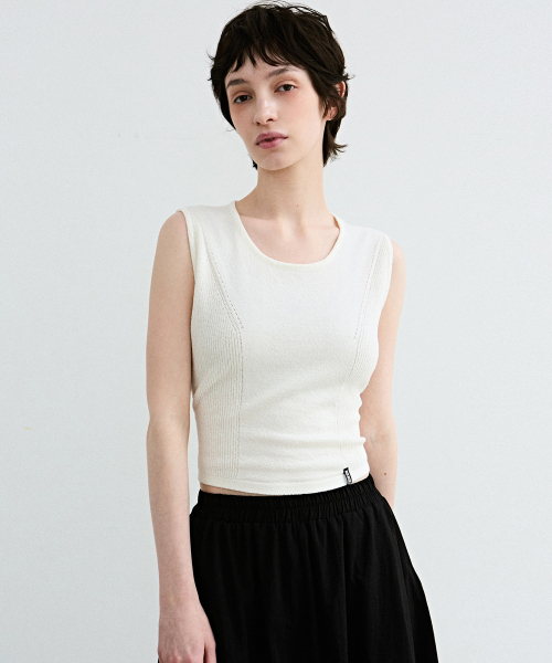 NICK&NICOLE(ニックアンドニコール)の「BACK SLIT STRING KNIT SLEEVELESS_IVORY(Tシャツ/カットソー・レディース・その他・FREE)」の3枚目の写真